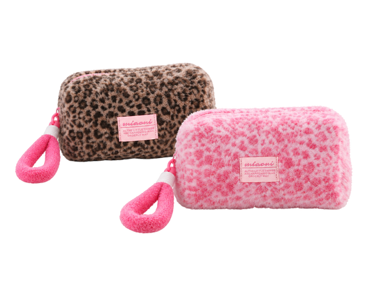 Miss Leopard Pouch
