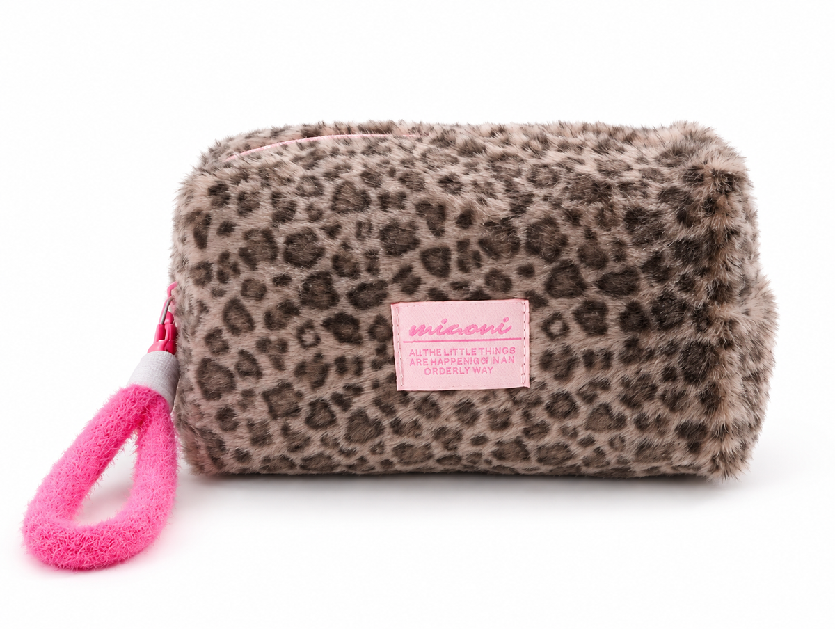 Miss Leopard Pouch