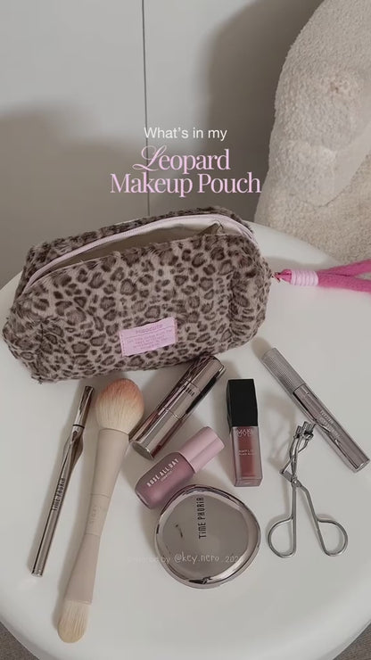 Miss Leopard Pouch