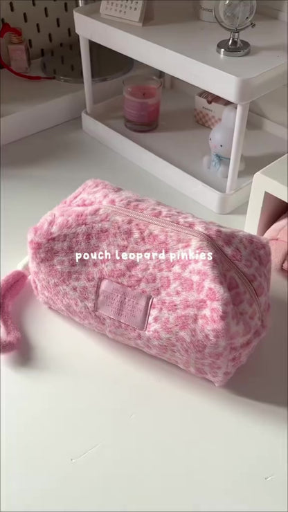 Miss Leopard Pouch