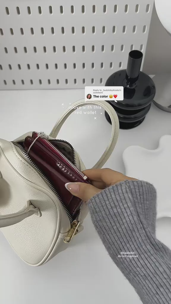 Pouch wallet video